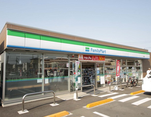 ファミリーマート東秋留店