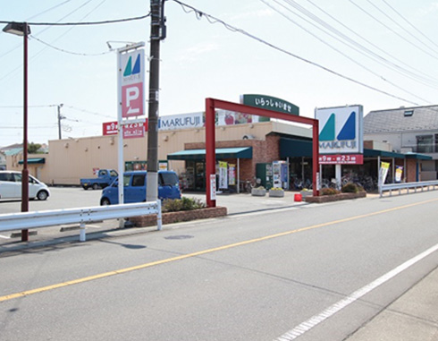 マルフジ福生店