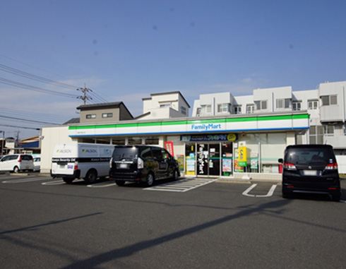 ファミリーマート羽村小作坂上店