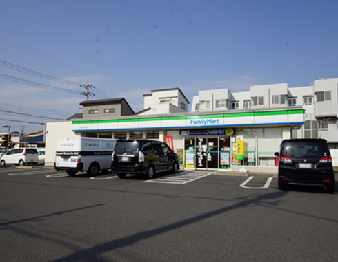 ファミリーマート羽村小作坂上店