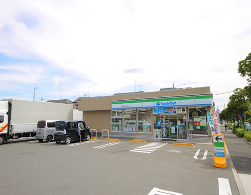 ファミリーマート瑞穂長岡4丁目店