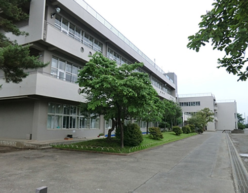 青梅市立霞台小学校