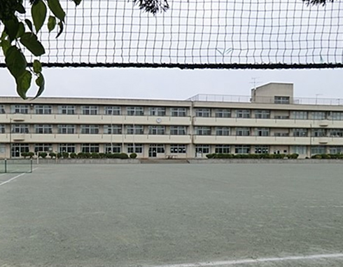 青梅市立泉中学校