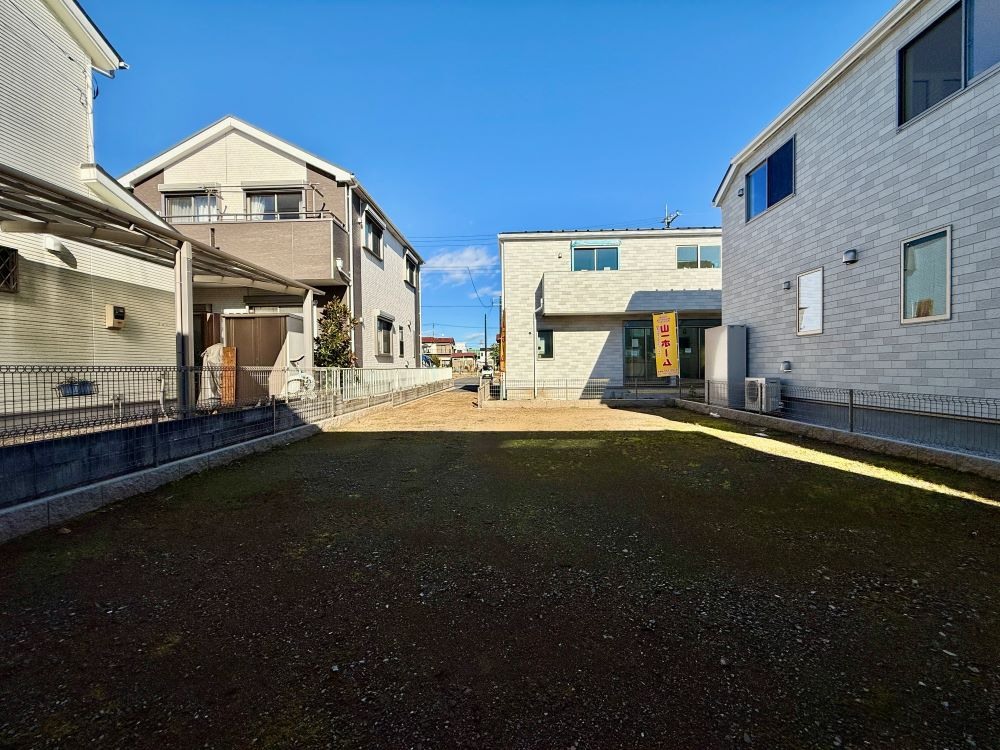 緑豊かで閑静な住宅街に４１坪超の敷地を用意。建築条件付き売地の良さを最大限に活かすことができますね。
