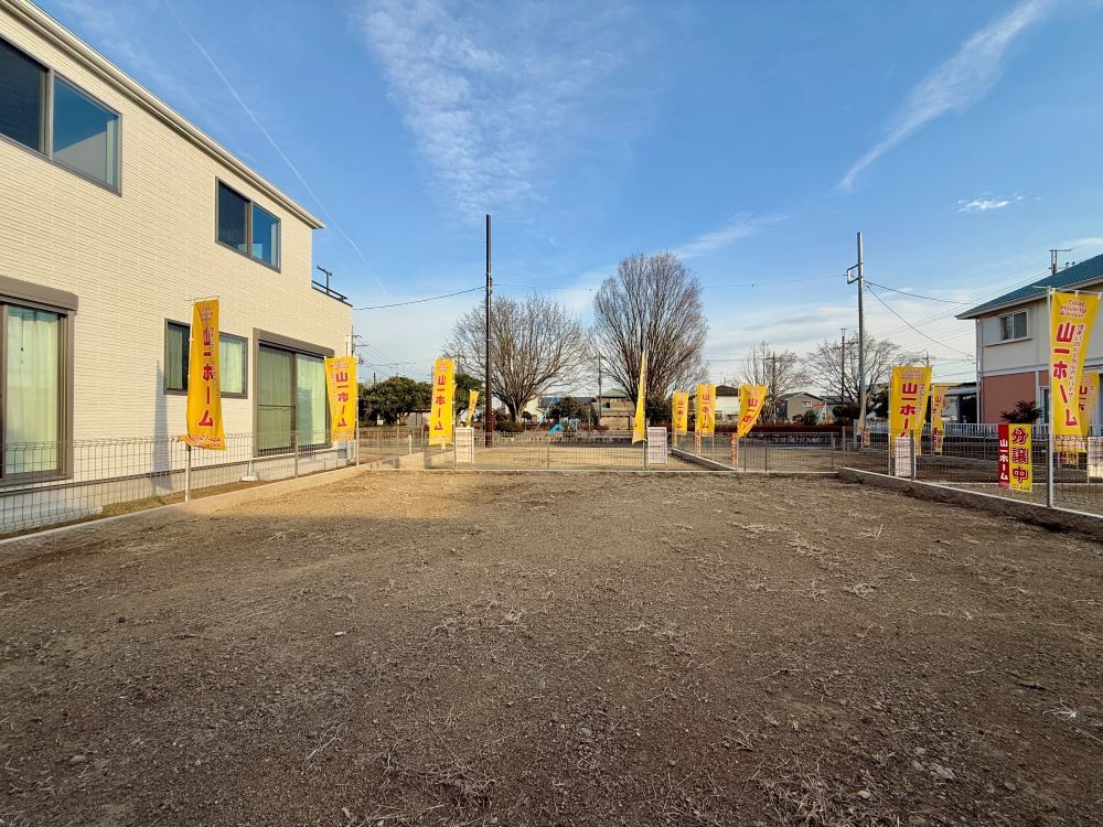 緑豊かで閑静な住宅街に３７坪超の敷地を用意。建築条件付き売地の良さを最大限に活かすことができますね。