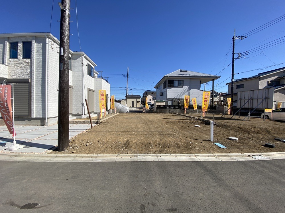 緑豊かで閑静な住宅街に４０坪超の敷地を用意。建築条件付き売地の良さを最大限に活かすことができますね。