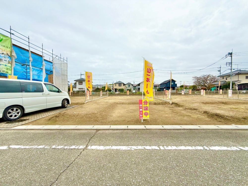 緑豊かで閑静な住宅街に３５坪超の整形地を用意。建築条件付き売地の良さを最大限に活かすことができます。
