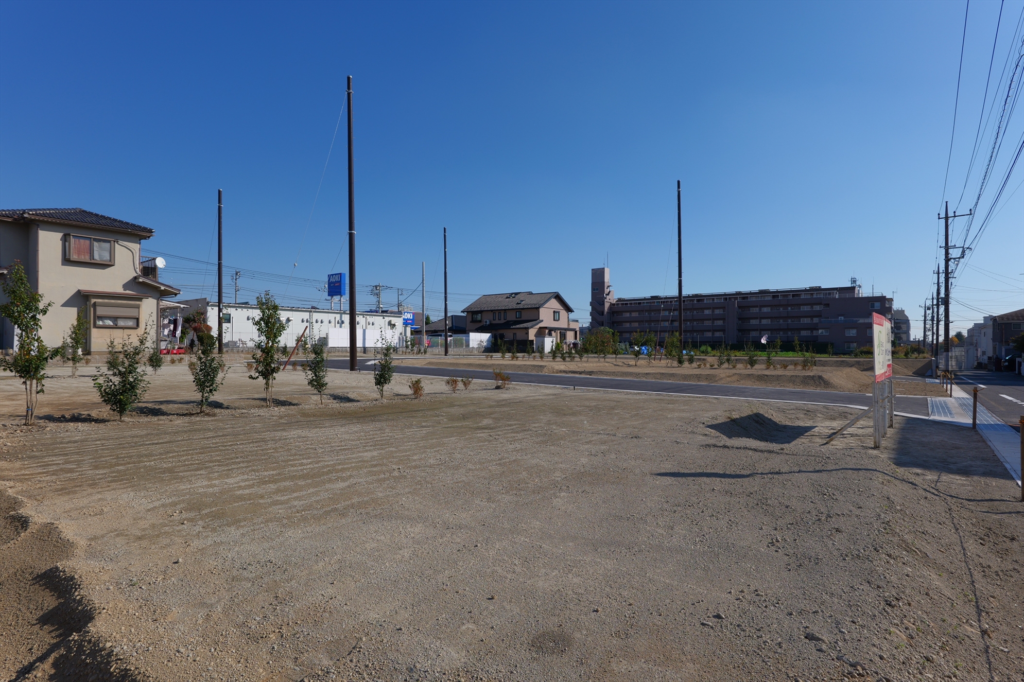 敷地面積は33坪超で、幅広い年齢層の方が住みやすい住環境が整っています。 