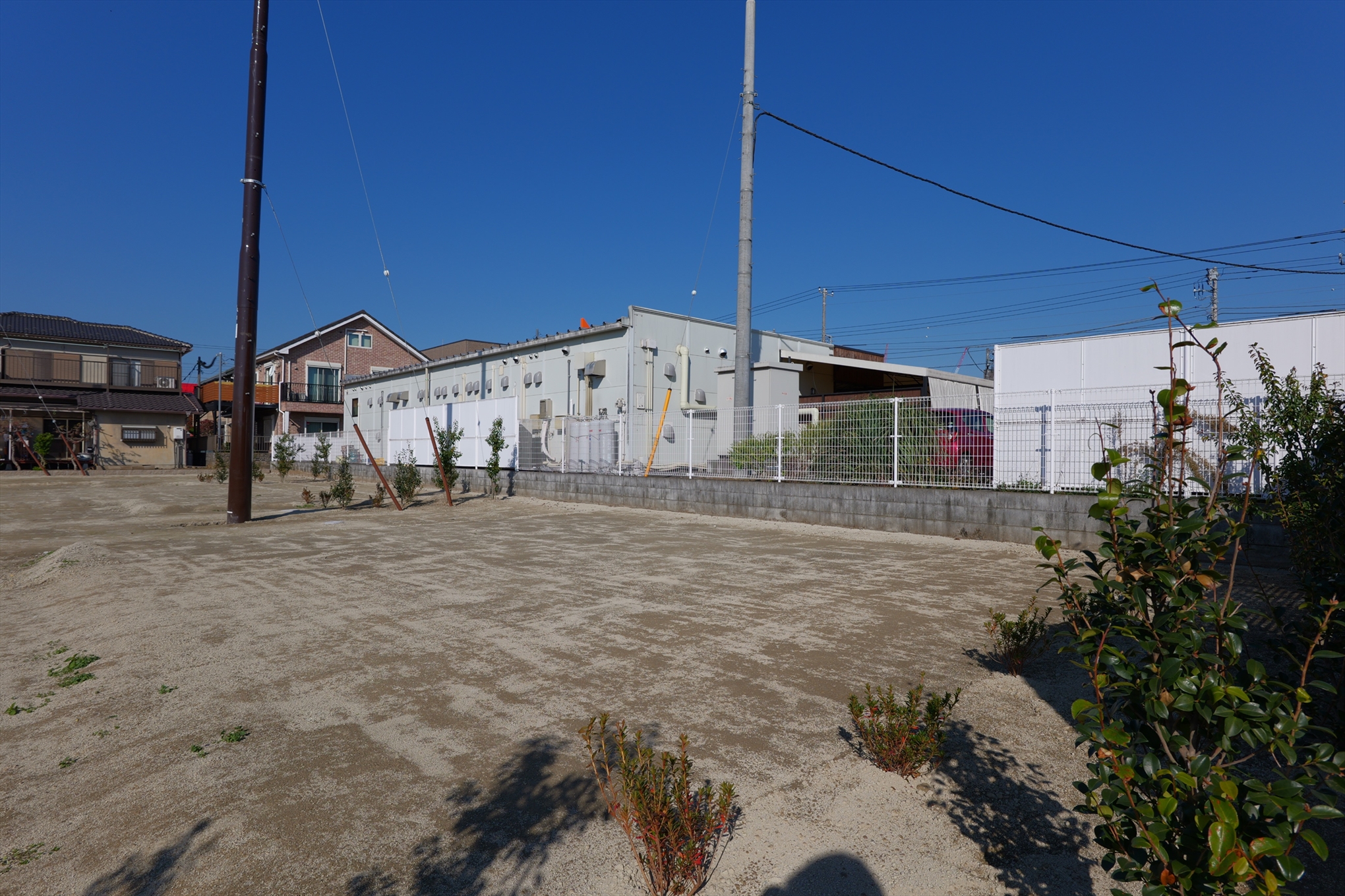 敷地面積は33坪超で、幅広い年齢層の方が住みやすい住環境が整っています。 